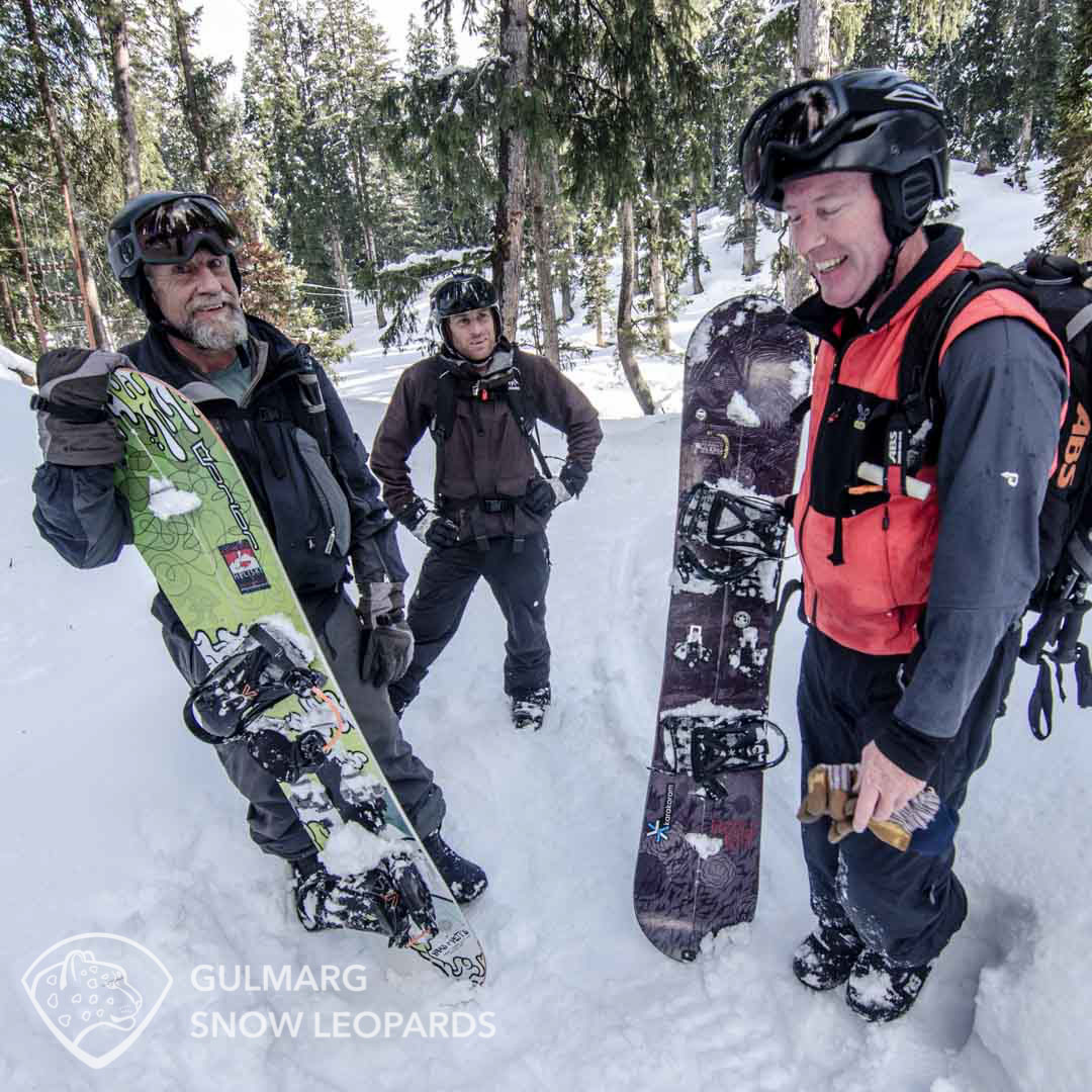 Gulmarg splitboarders