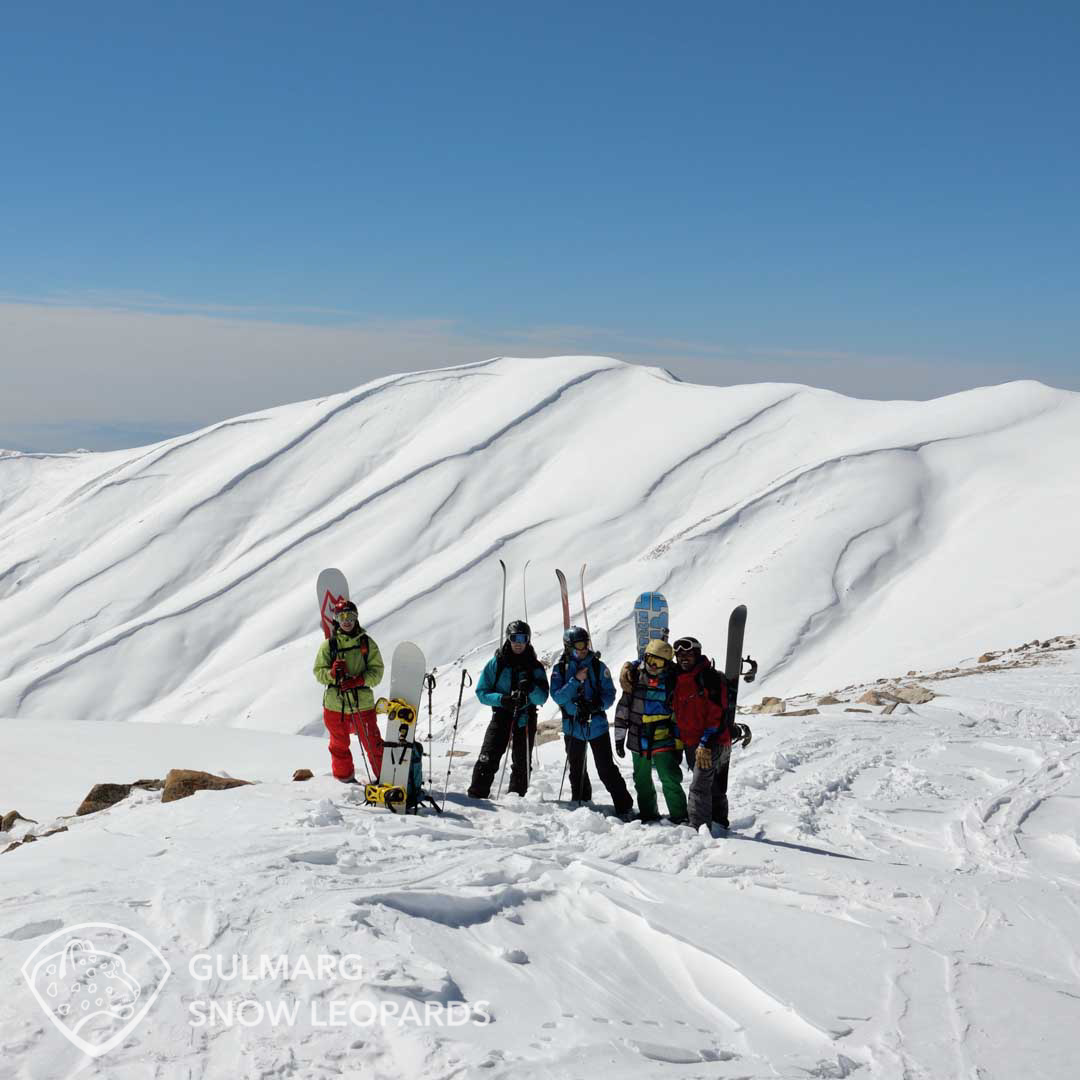 Guided backcountry snowboarding, Gulmarg