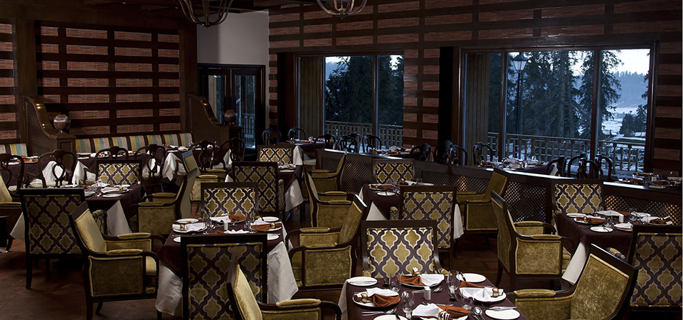 Restaurant Cloves, luxury hotels in Gulmarg
